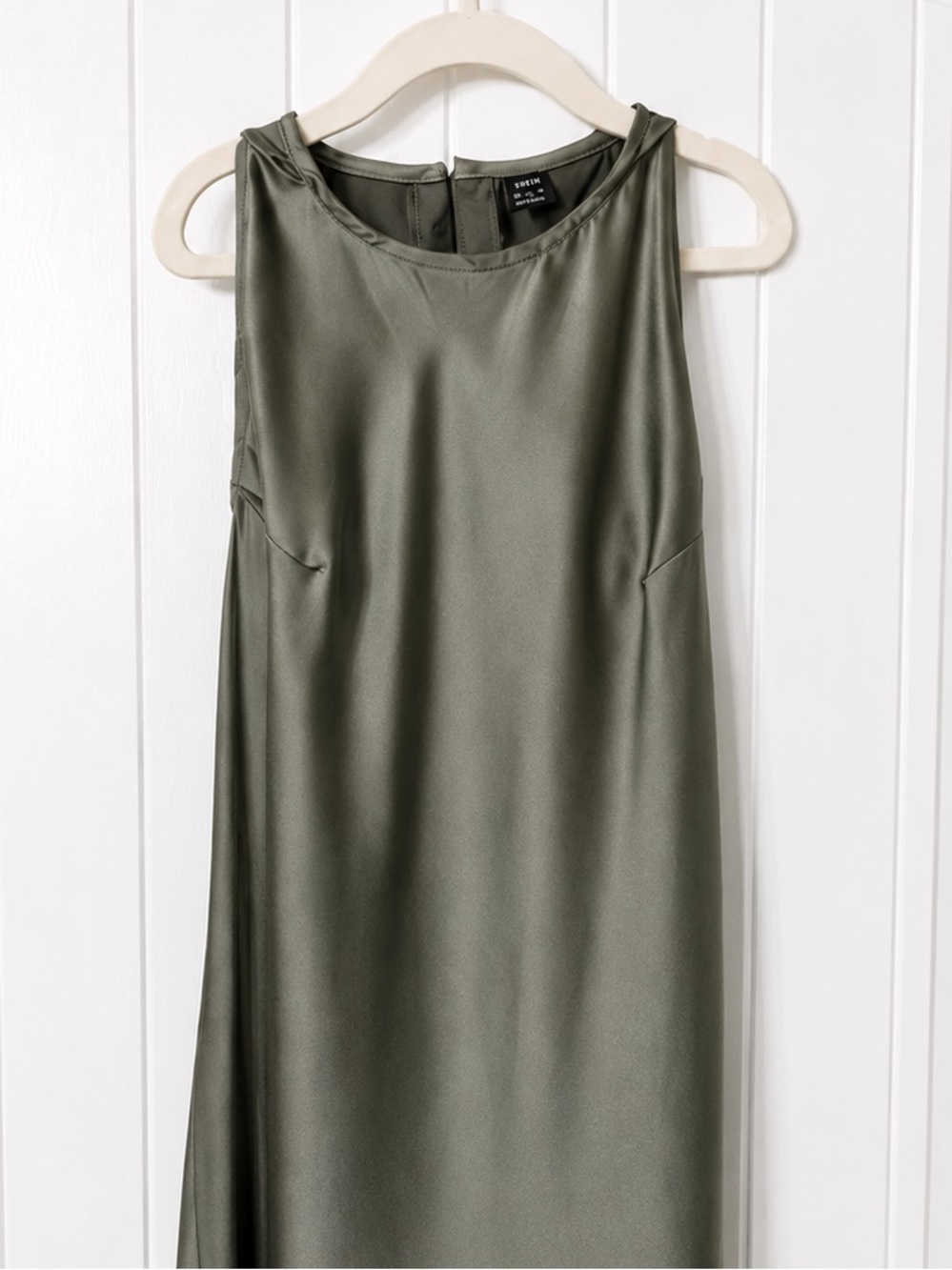 SHEIN Satin Maxi Dress Sage Green High Neck Sleeveless Slip Dress Size M - Picture 4 of 13